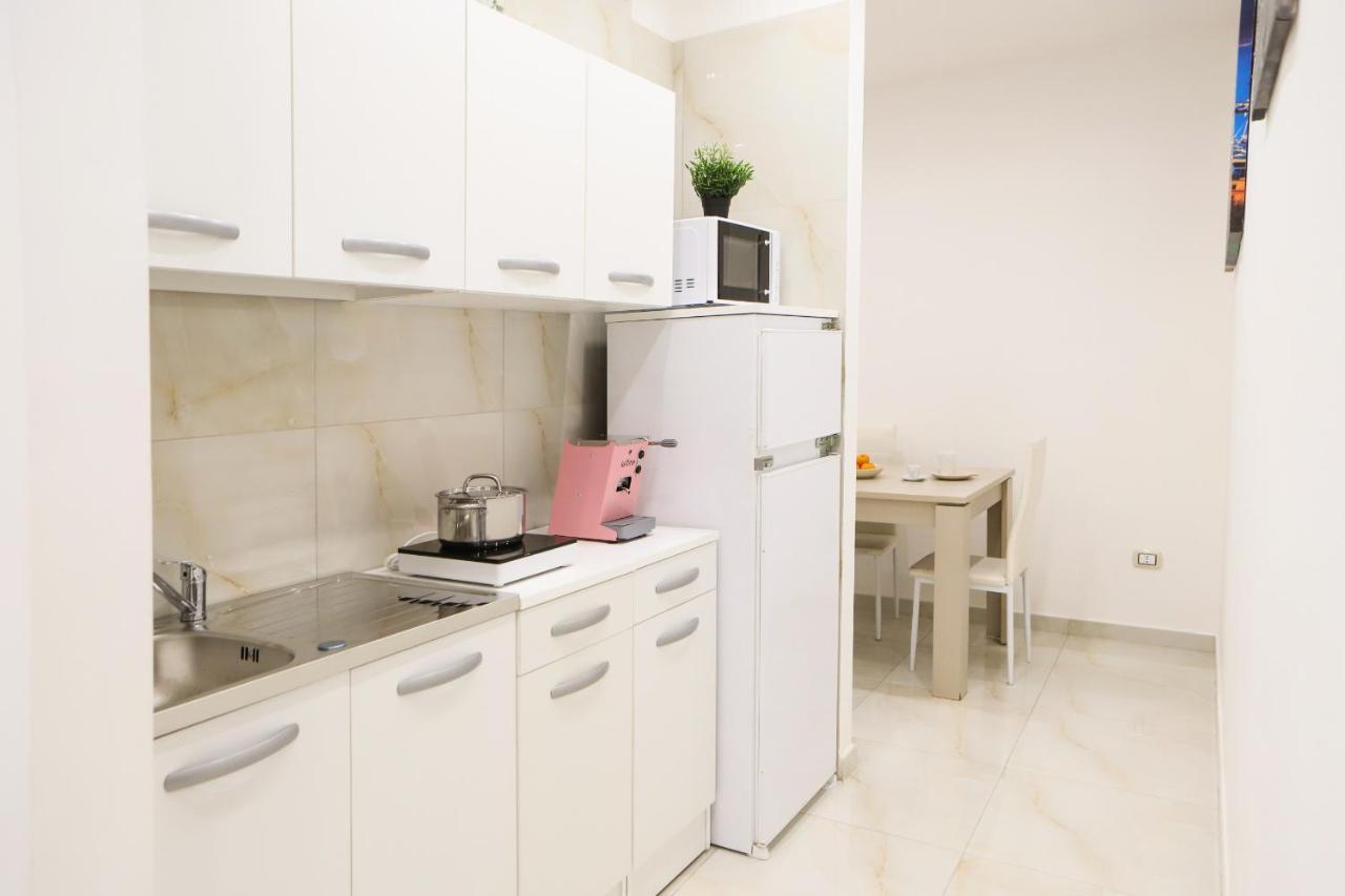 Cozy Apartment In Piazza Cavour By Wonderful Italy ナポリ エクステリア 写真