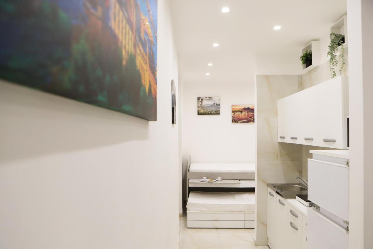 Cozy Apartment In Piazza Cavour By Wonderful Italy ナポリ エクステリア 写真