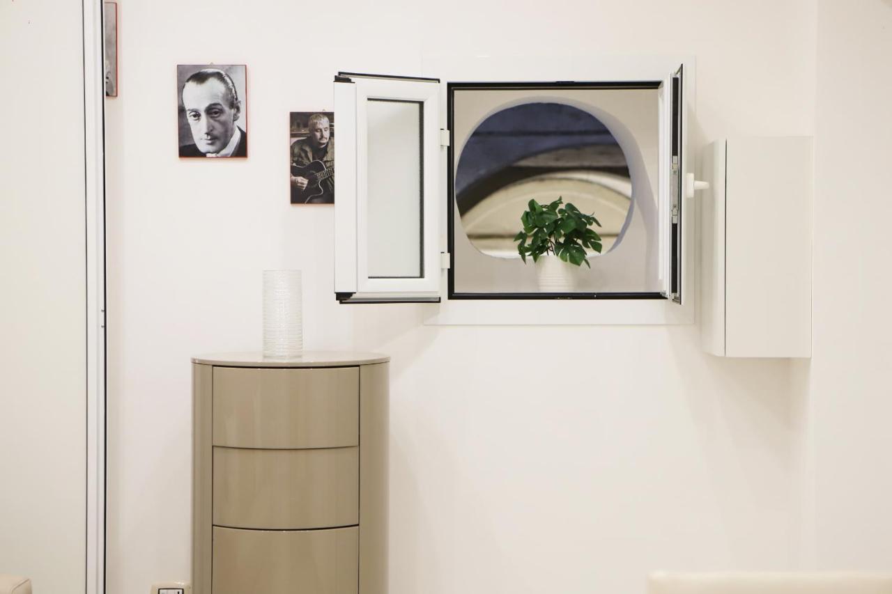 Cozy Apartment In Piazza Cavour By Wonderful Italy ナポリ エクステリア 写真