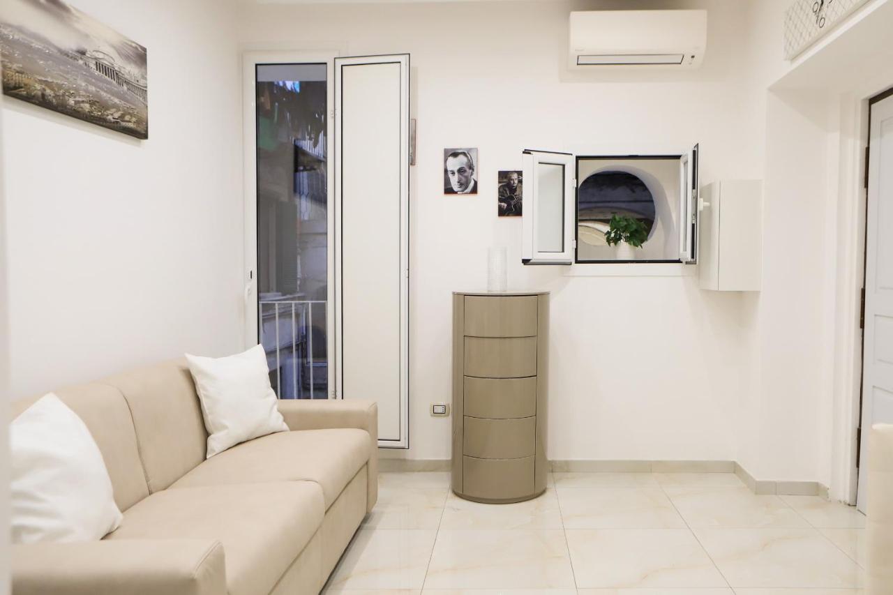 Cozy Apartment In Piazza Cavour By Wonderful Italy ナポリ エクステリア 写真